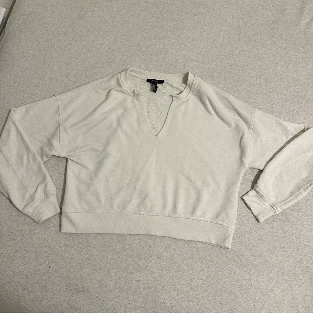 Forever 21 Medium Cream Textured Knit‎ Cropped Sweater